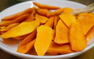 东北吃瓜蘸酱油,吃瓜蘸酱油的独特风味体验